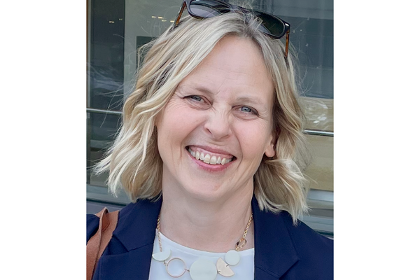Dr. Ebba Kurz